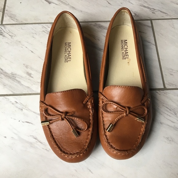 Michael Kors Sutton Loafers - Picture 2 of 8